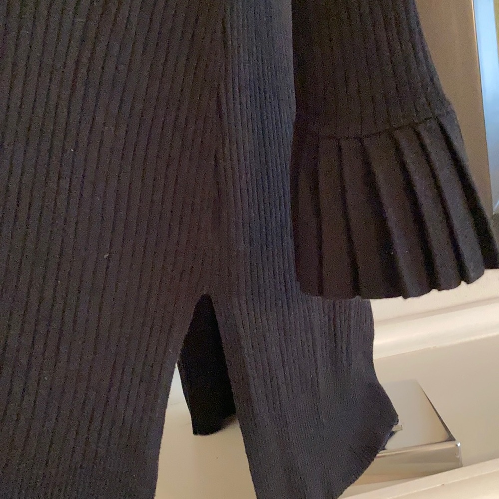 Sweater - Picture 3 of 7